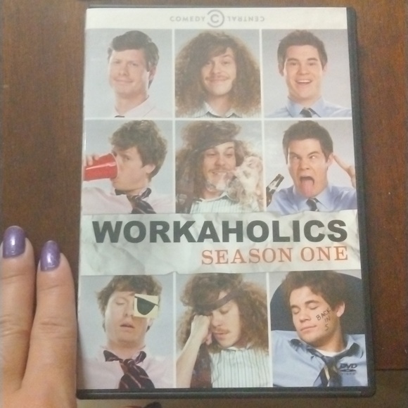 For DVDs, one show two movies - Picture 5 of 10